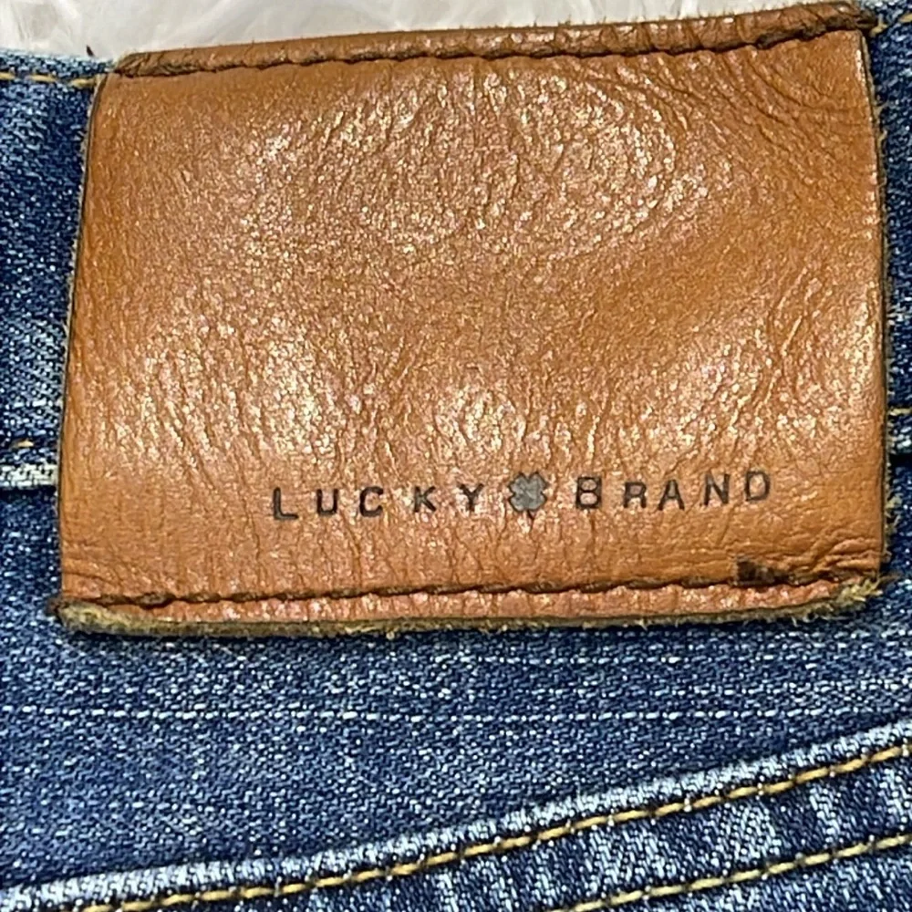 Lucky Brand MENS 221 ORIGINAL STRAIGHT SIZE 36/30 Fit Blue Jeans